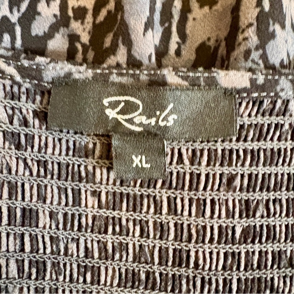 Rails Zana Black and Gray Long Sleeve Dress with Smocked Waist Size XL - Picture 7 of 10